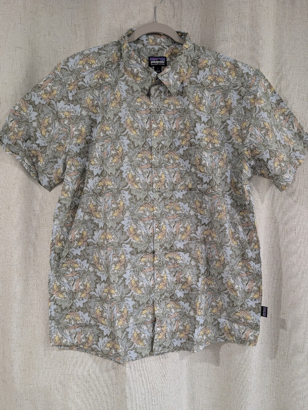 Patagonia Men’s Go To Short-Sleeve Button-Up Shirt Garden Green Size Medium NWT